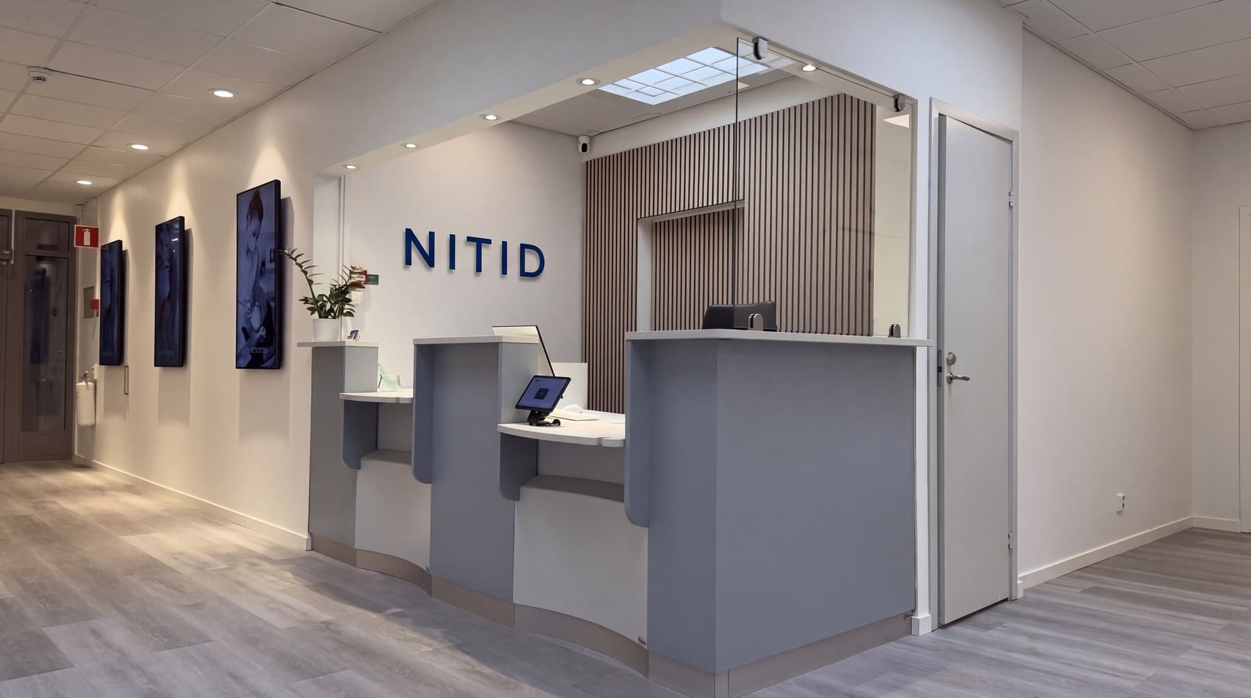 Receptionen på Nitid Tandvård i Hallonbergen